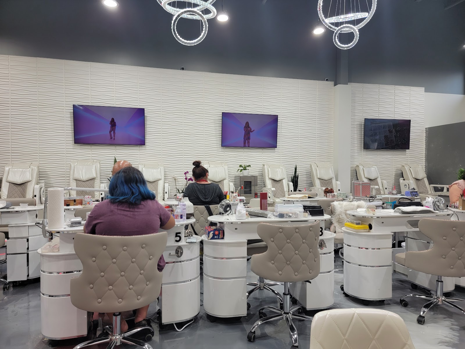 Rio Nail Bar nail photo 6